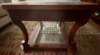 Mesa de centro de madera y cristal