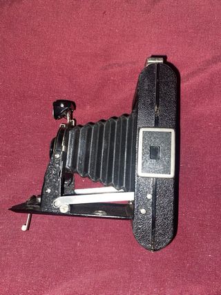 Câmera Kodak Folding Brownie Six-20