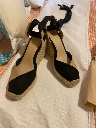 Alpargatas Zara Beige y Negro