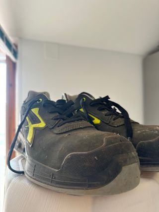 Scarpe antinfortunistiche U-Power nere e gialle