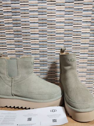 Botas UGG Verdes Talla 39 Nuevas