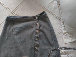 Falda vaquera Zara gris Talla S