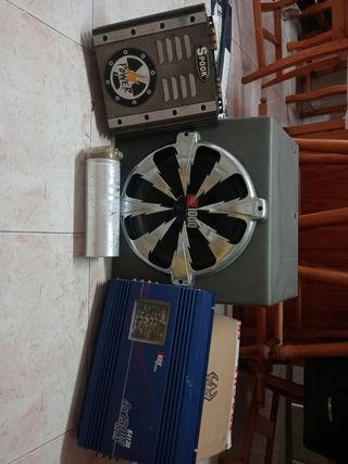 Amplificador y Subwoofer Coche