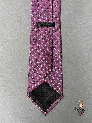 Corbata Calvin Klein Morada con Diseño Ondulado