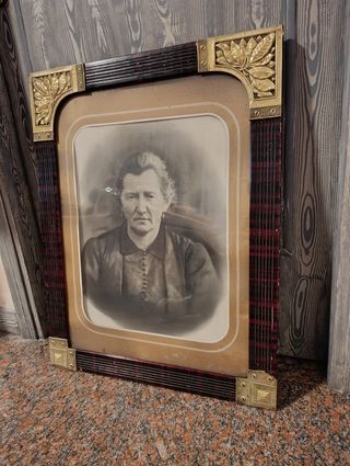 Grande cornice antica con foto B/N