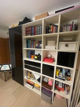 Librería La oca cristal y madera