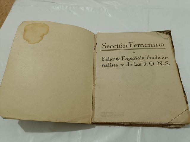 Lote Libros y Documentos Históricos Falange 1939
