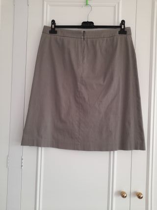 Falda Zara color marrón-grisáceo