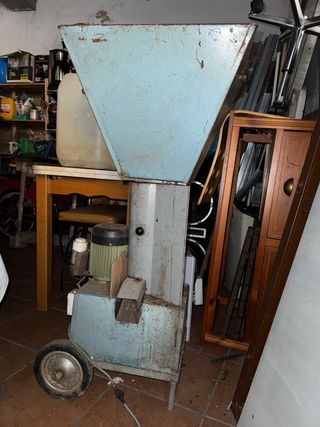 Escucadora de almendrucos