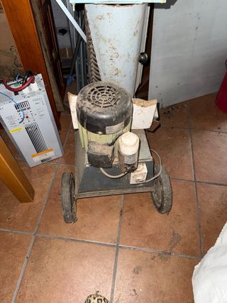 Escucadora de almendrucos