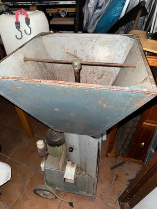 Escucadora de almendrucos