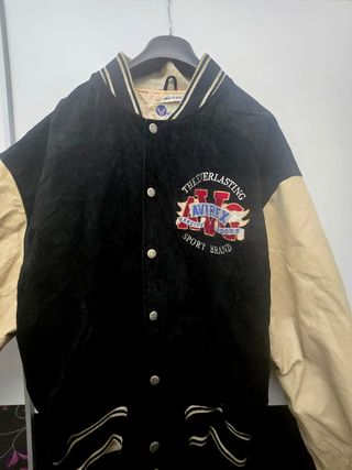 Chaqueta Avirex bordada negra multicolor