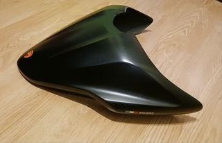 Tapa Colin Ducati Negra