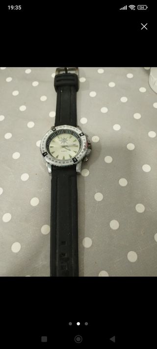 Reloj de pulsera con brújula