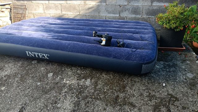 Colchón hinchable + bomba