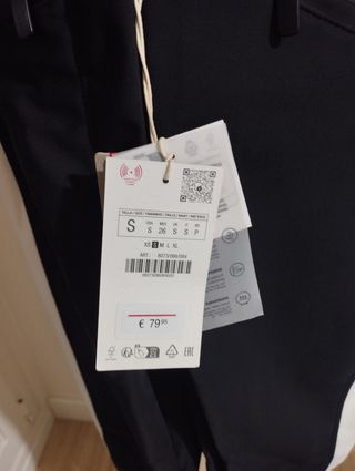 Peto de esquí Zara negro y blanco nuevo