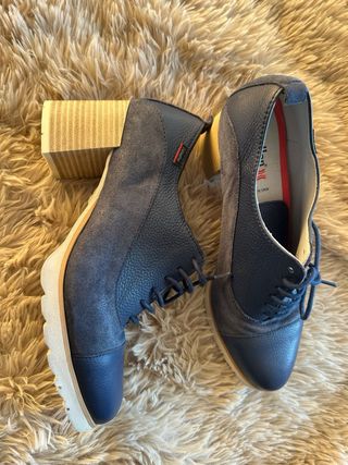 Zapatos Callaghan azul como nuevos