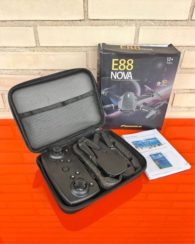 E88 Nova - Mini Drone con Cámara