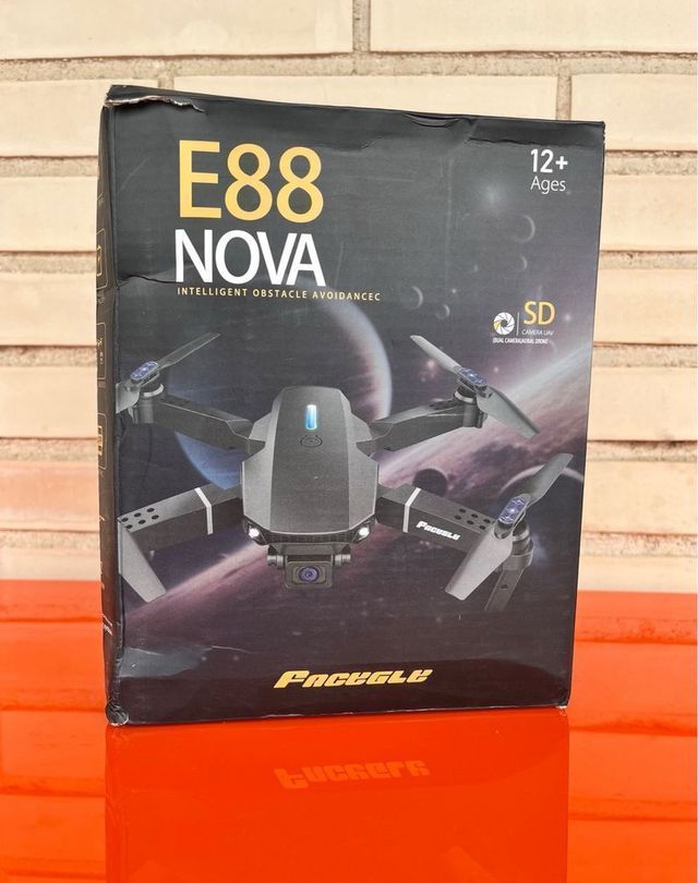 E88 Nova - Mini Drone con Cámara