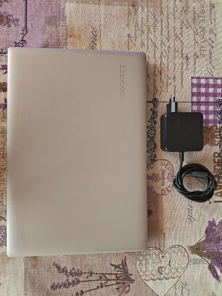 Portátil Lenovo IdeaPad 330-15IKB i7 7500