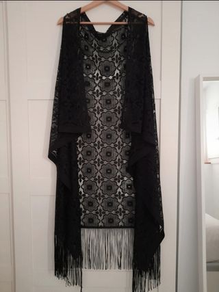 Kimono de encaje negro