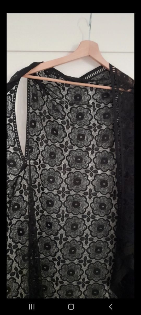 Kimono de encaje negro