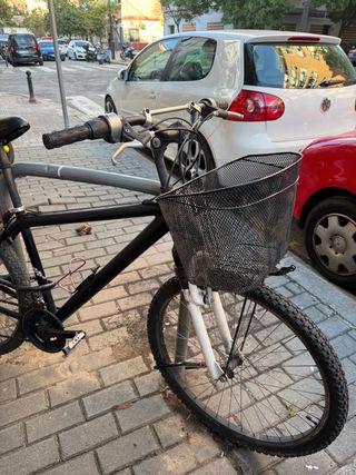 Bicicleta Aluminio 26 con Cesta
