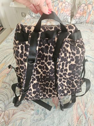 Mochila estampado leopardo