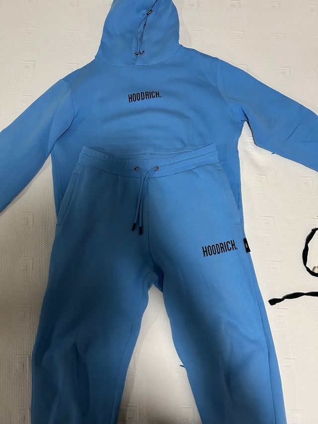 Conjunto Hoodrich azul