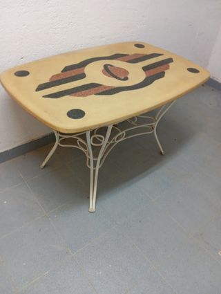 Mesa de terraza con diseño