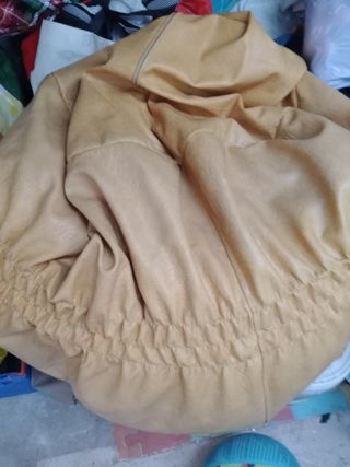 Puff mediano cuero sintético amarillo