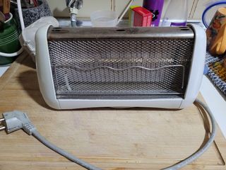 Tostadora Eléctrica Blanca