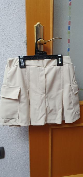 Falda pantalón corta beige T.38