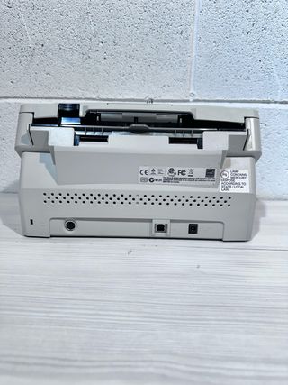  Scanner Professionale Fujitsu fi-6130-USB.

