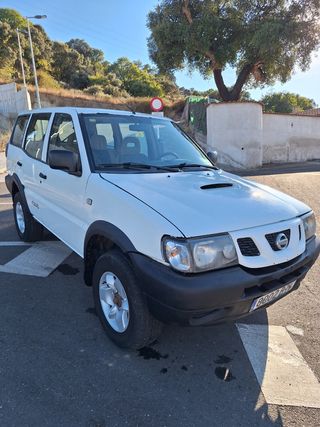 Nissan Terrano II 2002