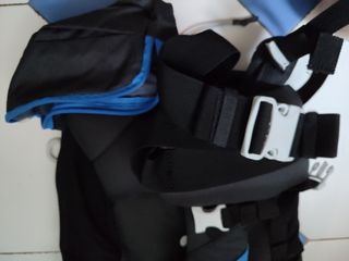 Mochila Quechua 20L Negra y Azul