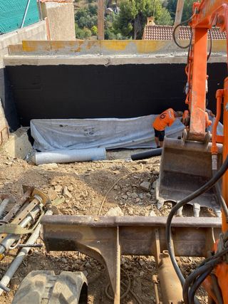 Limpieza de terrenos excavaciones cimentaciones