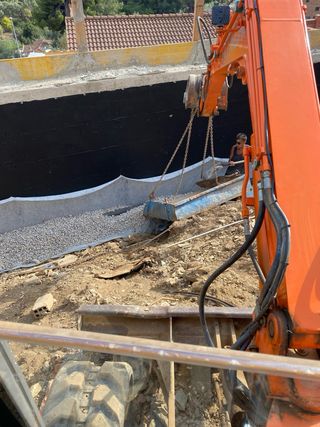 Limpieza de terrenos excavaciones cimentaciones