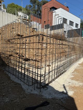 Limpieza de terrenos excavaciones cimentaciones