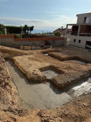 Limpieza de terrenos excavaciones cimentaciones