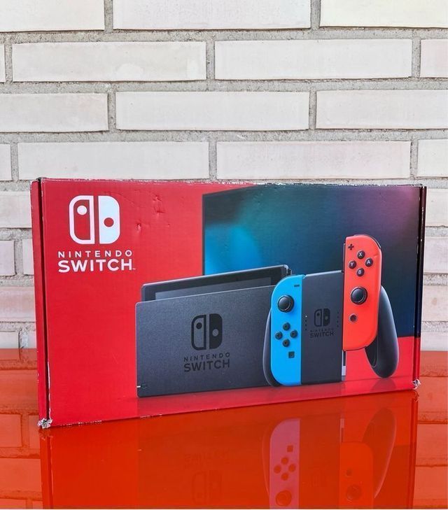 Nintendo Switch - Azul/Rojo