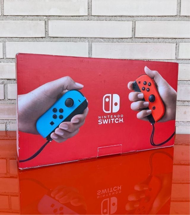 Nintendo Switch - Azul/Rojo
