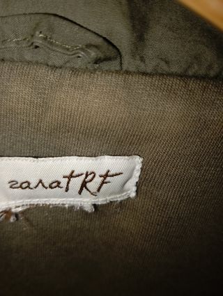 Chaqueta Zara TRF verde militar Talla S