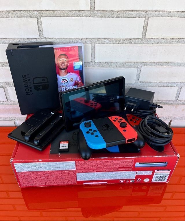 Nintendo Switch - Azul/Rojo