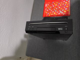 Nintendo Wii Negra + Super Mario Bros. Wii