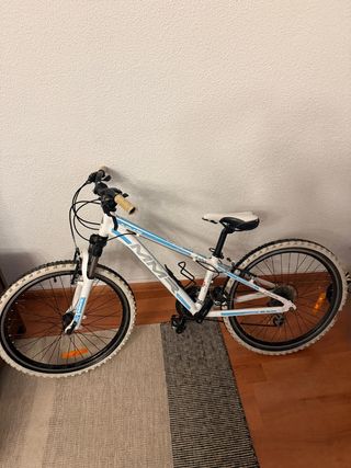 Bicicleta MMR 24 Blanca y Azul