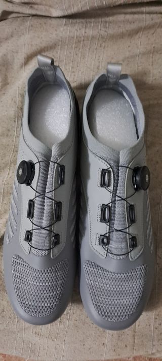 Zapatos ciclismo BTT 
talla 45
