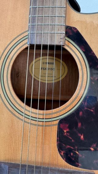 Guitarra Yamaha Electroacústica