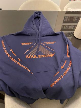 6 sudaderas en perfecto estado. Talla L para chico