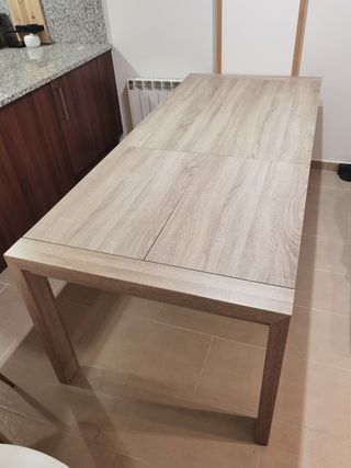 Mesa de comedor extensible